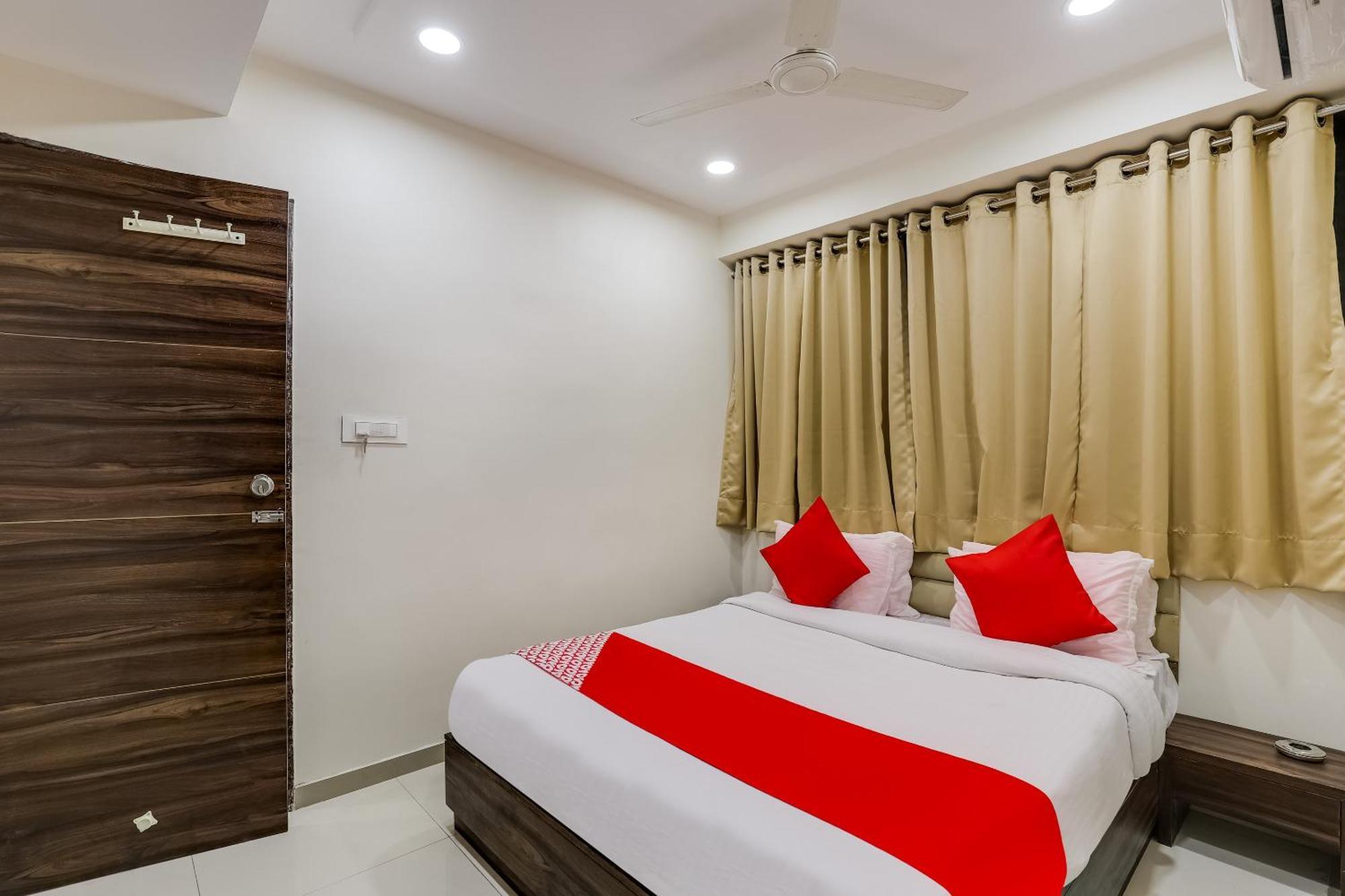 Collection O Hotel Alice Ahmedabad Bagian luar foto